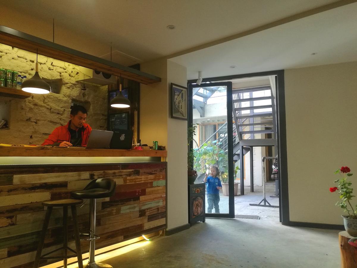 Fengma Feiyang Hostel Lhasa Eksteriør bilde